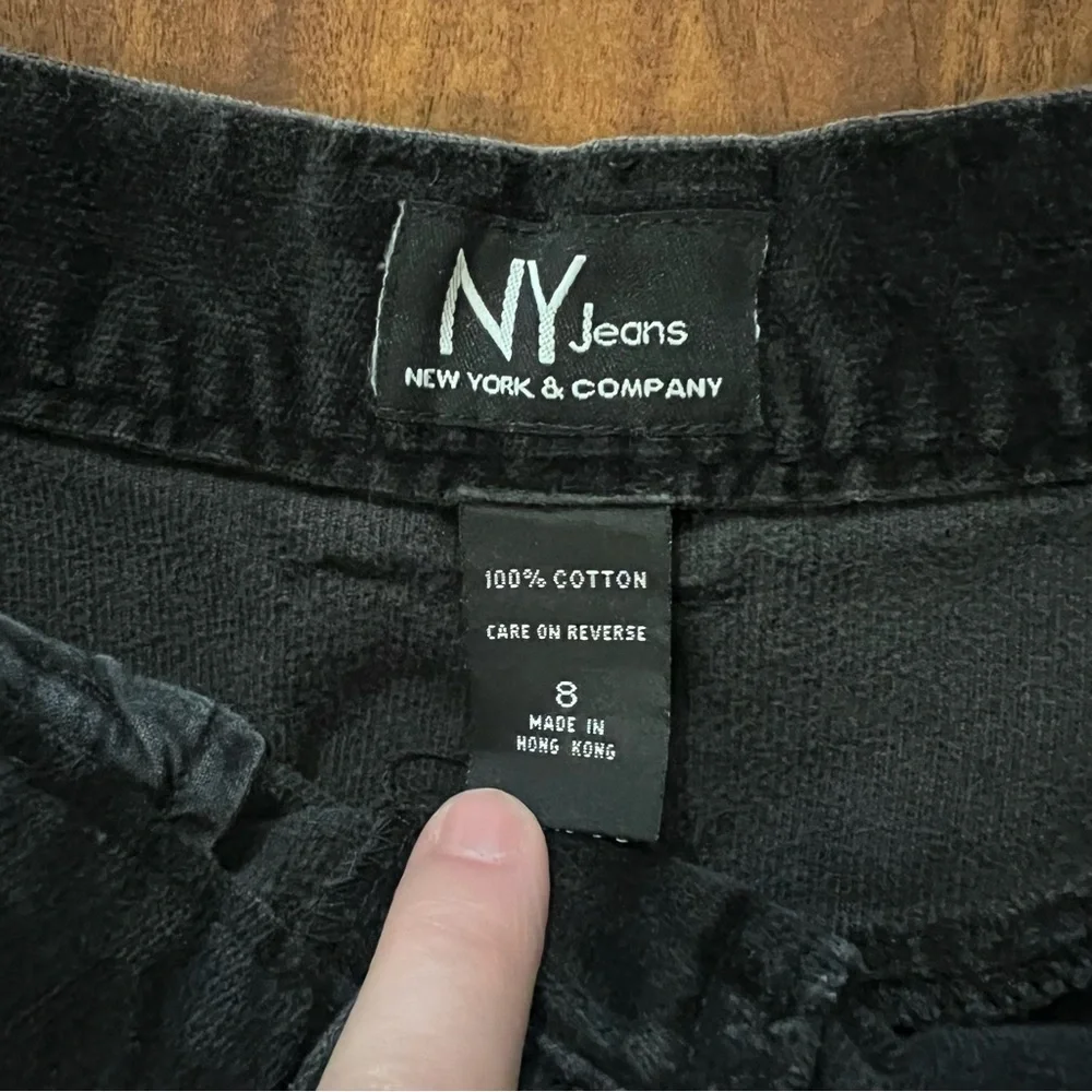 New York & Company NY Jeans Black Corduroy Mini Skirt size 8